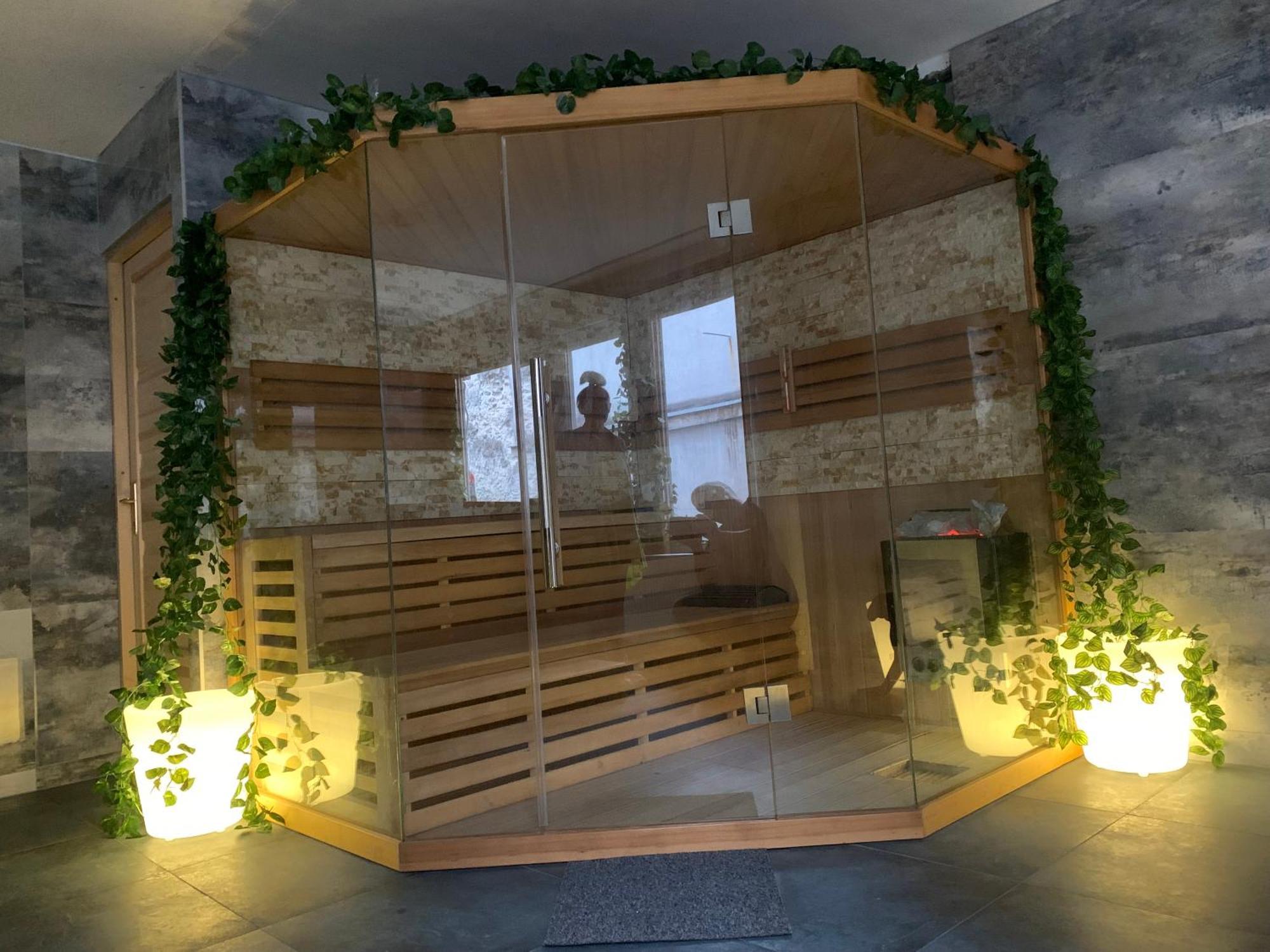 Varfal Wellness Panzio Pécs Extérieur photo